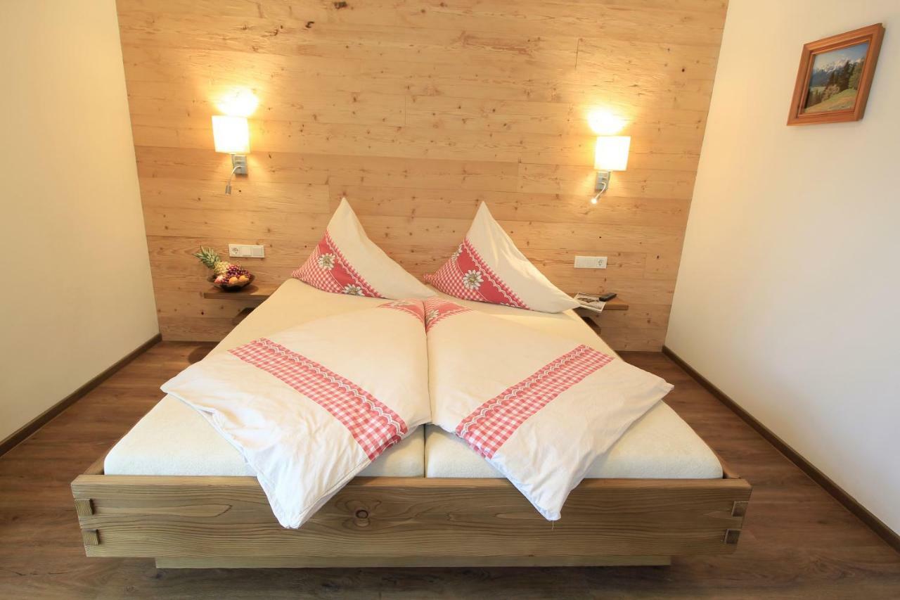 Pension Tannenhof Leogang Room photo
